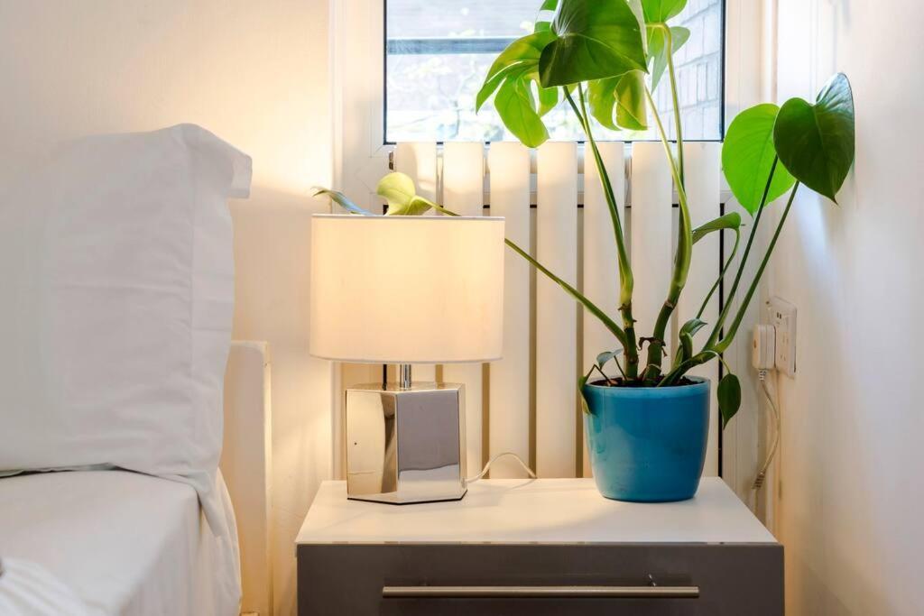 The Clarence, Central London Apartment W/ Wifi מראה חיצוני תמונה
