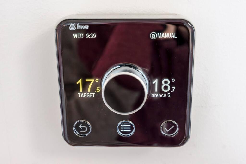 The Clarence, Central London Apartment W/ Wifi מראה חיצוני תמונה